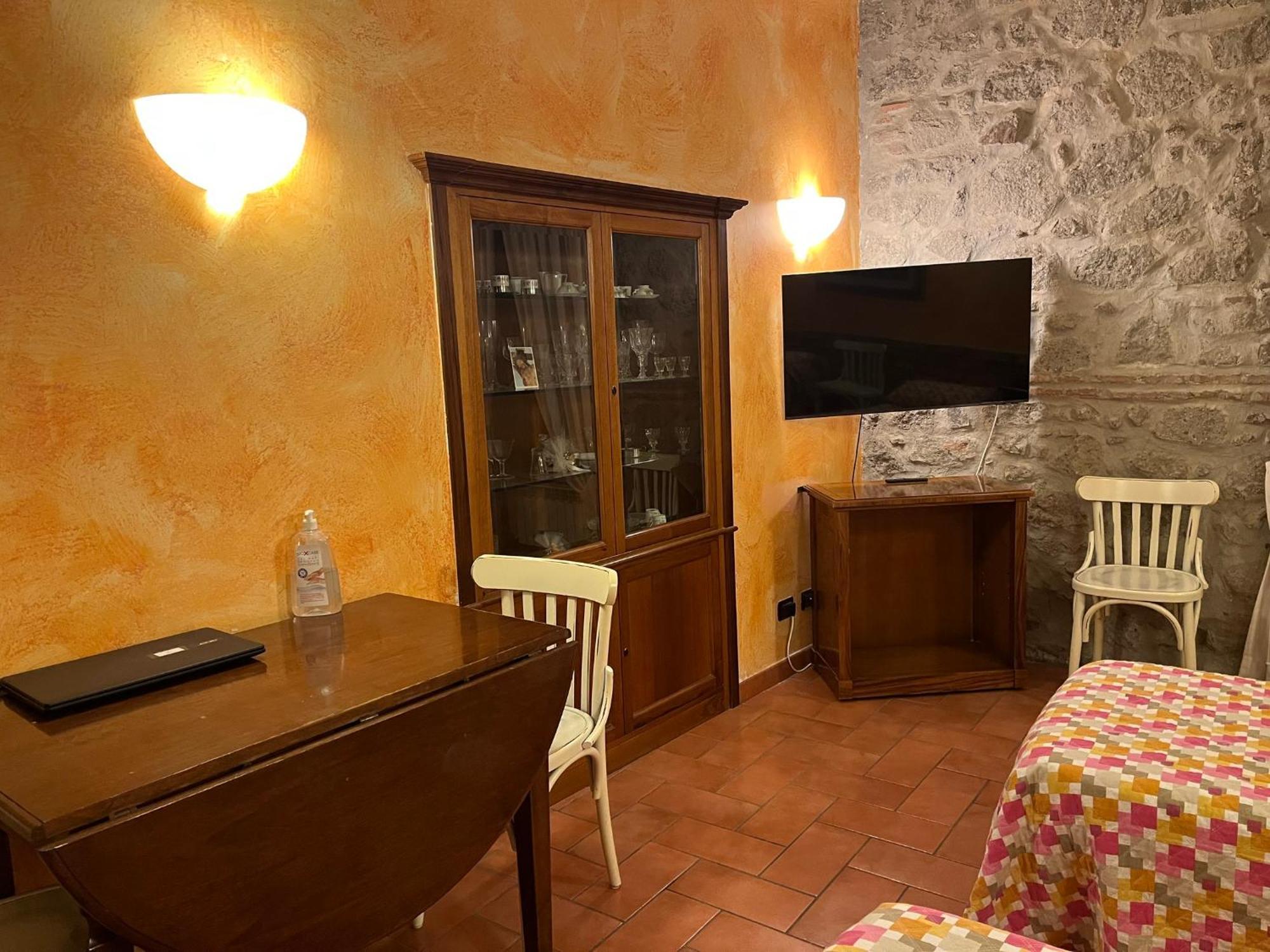 Albergo Diffuso Locanda Specchio Di Diana Nemi Bagian luar foto