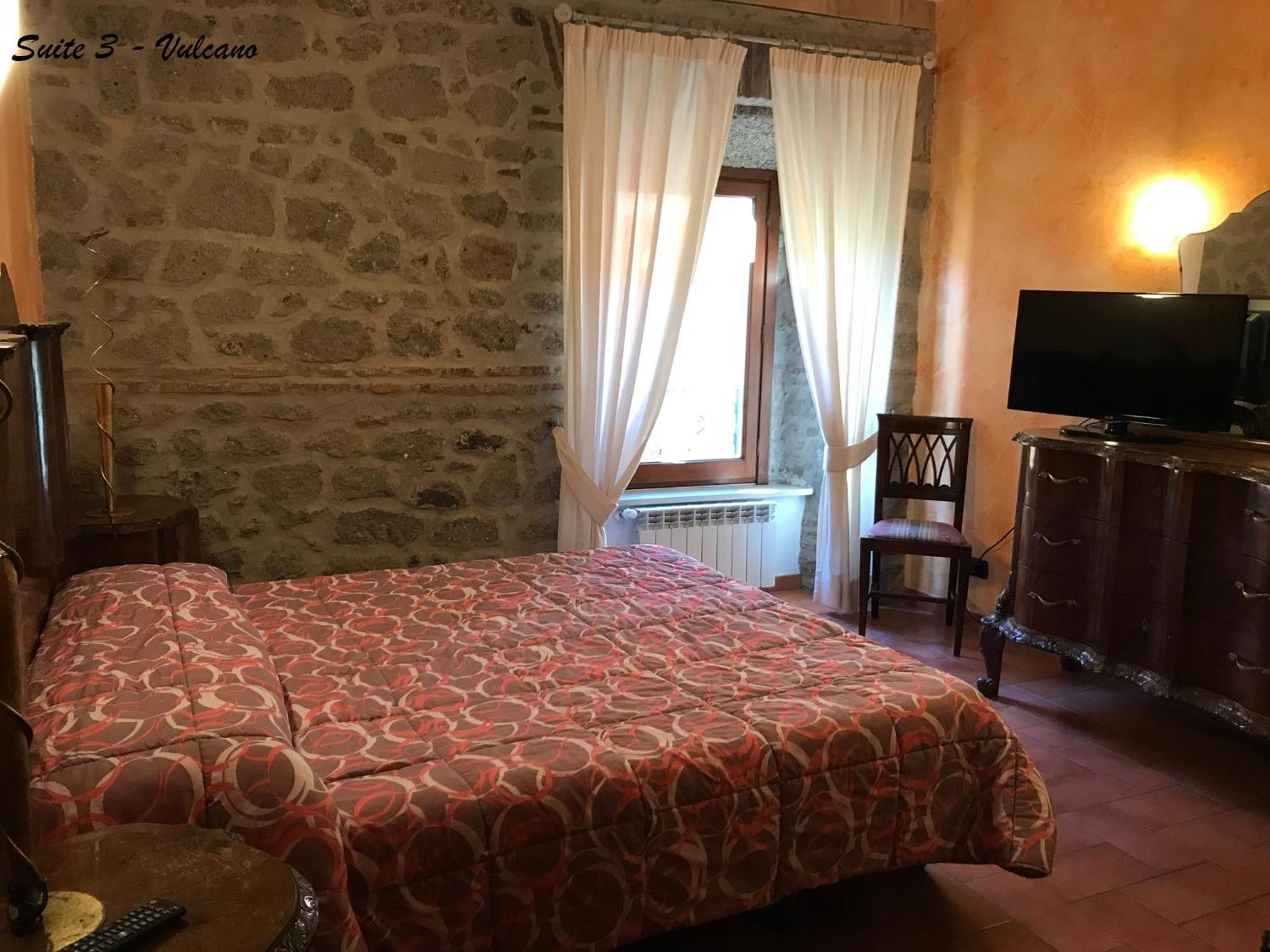 Albergo Diffuso Locanda Specchio Di Diana Nemi Bagian luar foto